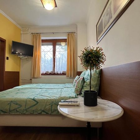 Hotel Tang House 唐舍 à Budapest Extérieur photo