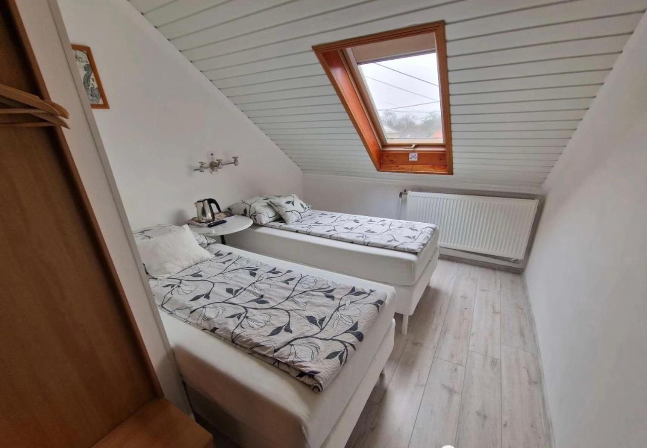 Hotel Tang House 唐舍 à Budapest Extérieur photo