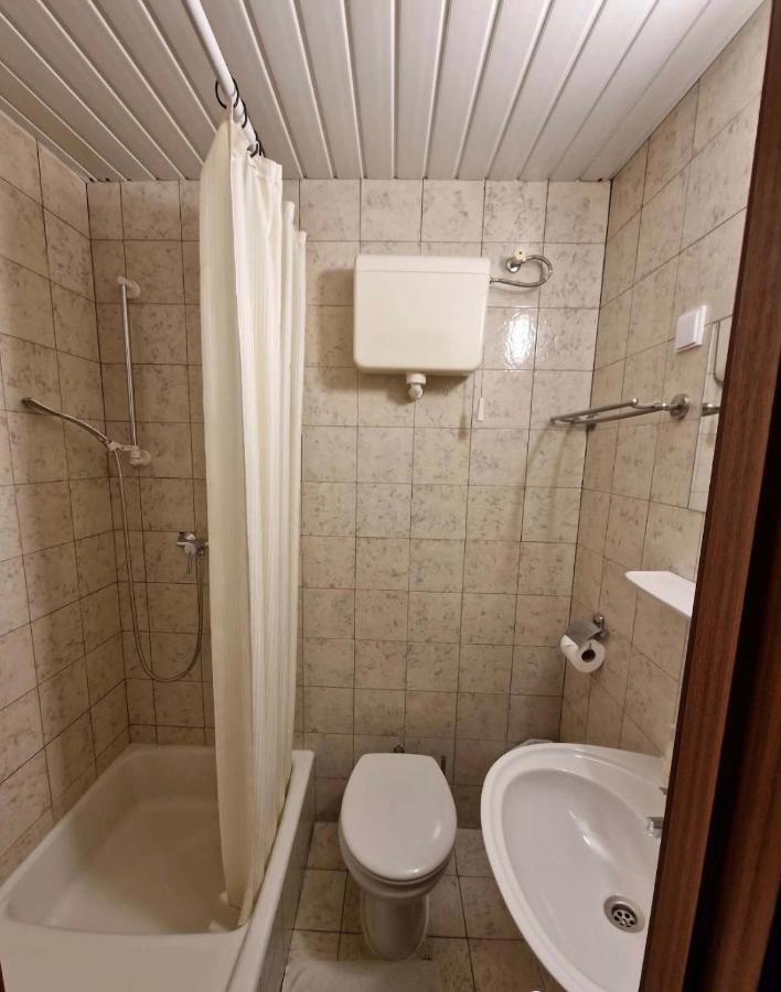 Hotel Tang House 唐舍 à Budapest Extérieur photo