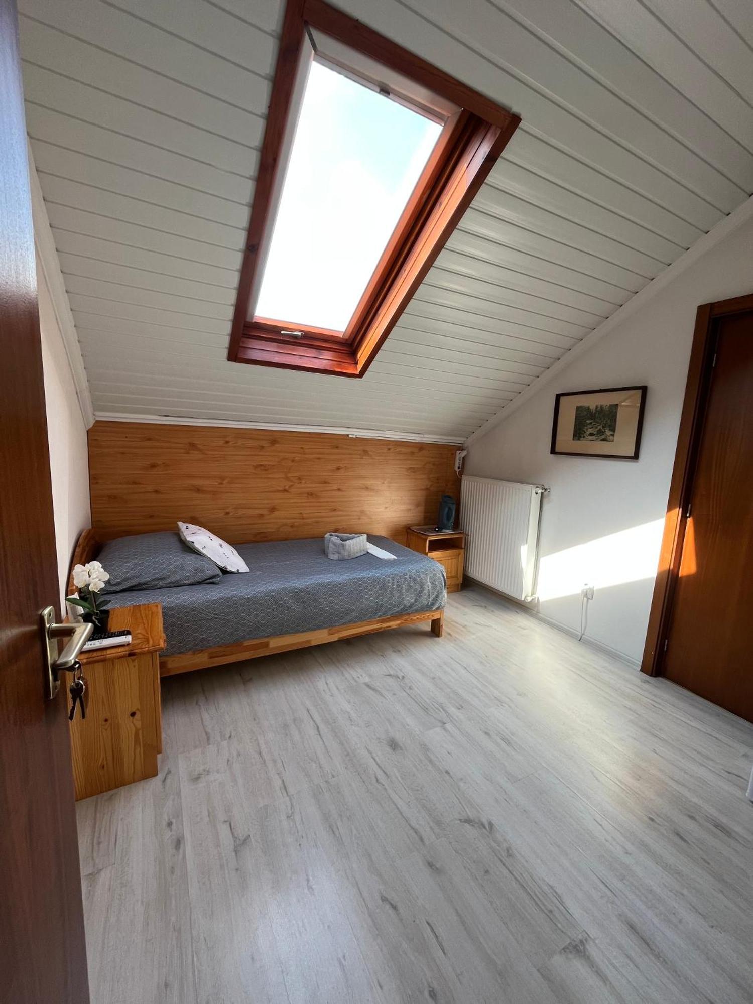 Hotel Tang House 唐舍 à Budapest Extérieur photo